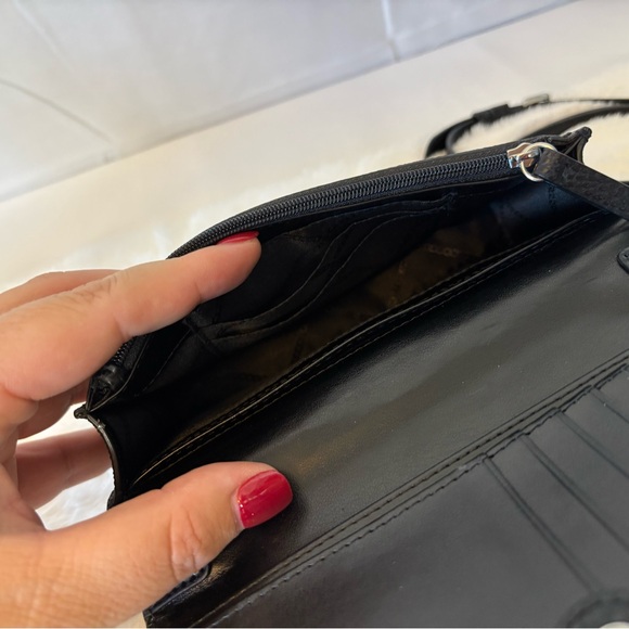 Michael Kors Black Jet Set Silver Studded Smartphone Crossbody Bag - Picture 6 of 10